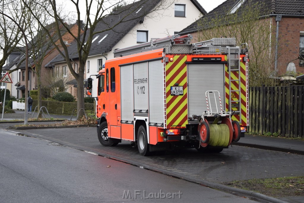 Einsatz BF Koeln Schule Burgwiesenstr Koeln Holweide P110.JPG - Miklos Laubert